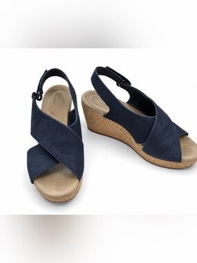 Clarks Women's Annadel Parker navy blue wedge sandals - 8.5
